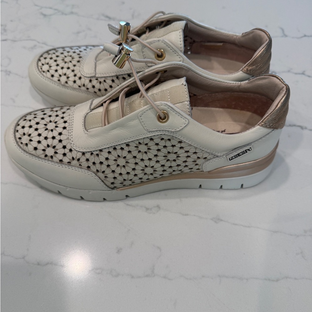 PIKOLINOS Women's Beige Perforated Sneakers - Picture 3 of 7